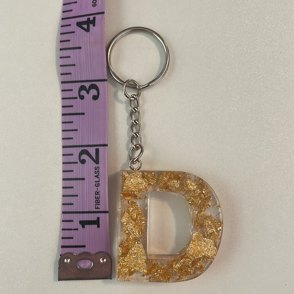 Keychain letter “D” Gold leaf in resin - Picture 3 of 4